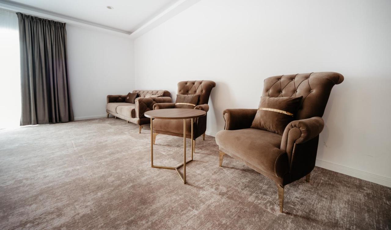Hotel Ariata Scheia 외부 사진